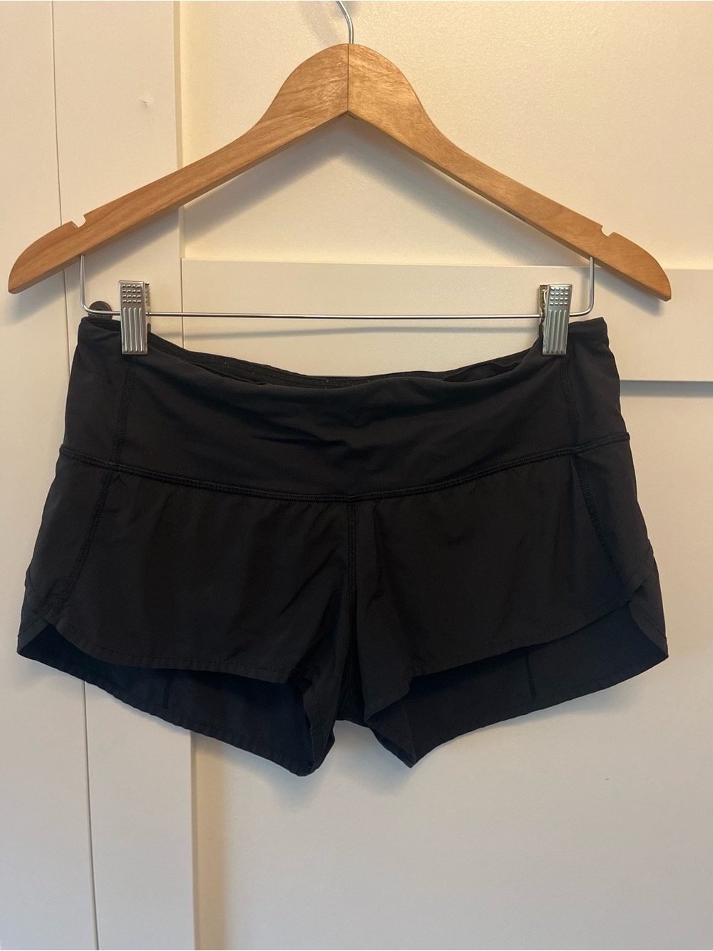 Lululemon *speed* shorts